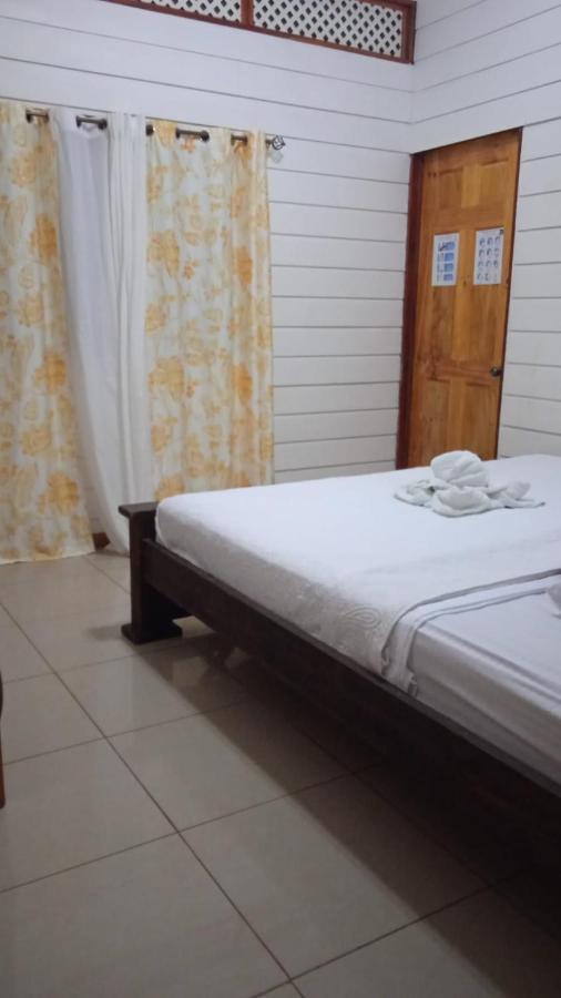Hotel Liah'S Tortuguero Kültér fotó