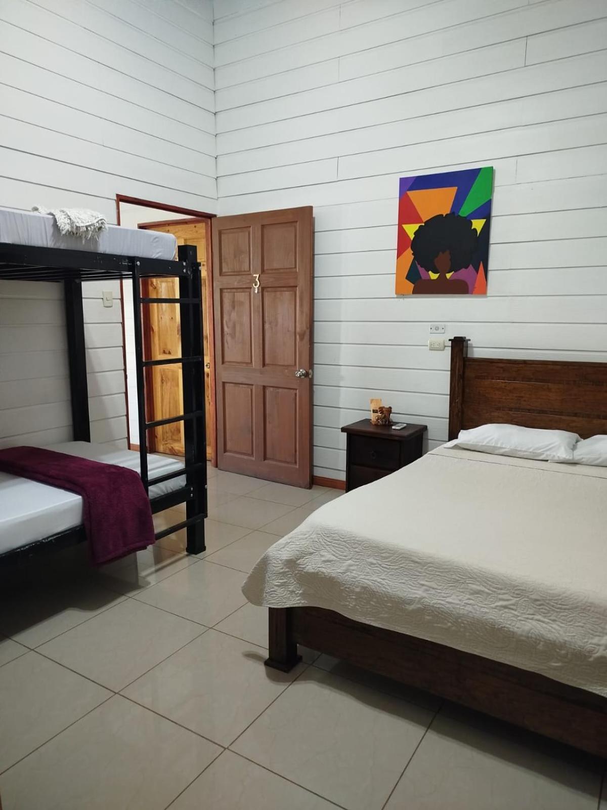 Hotel Liah'S Tortuguero Kültér fotó